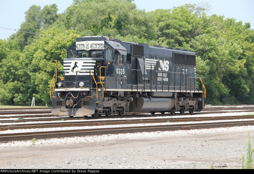 NS 6335 in the yard at York